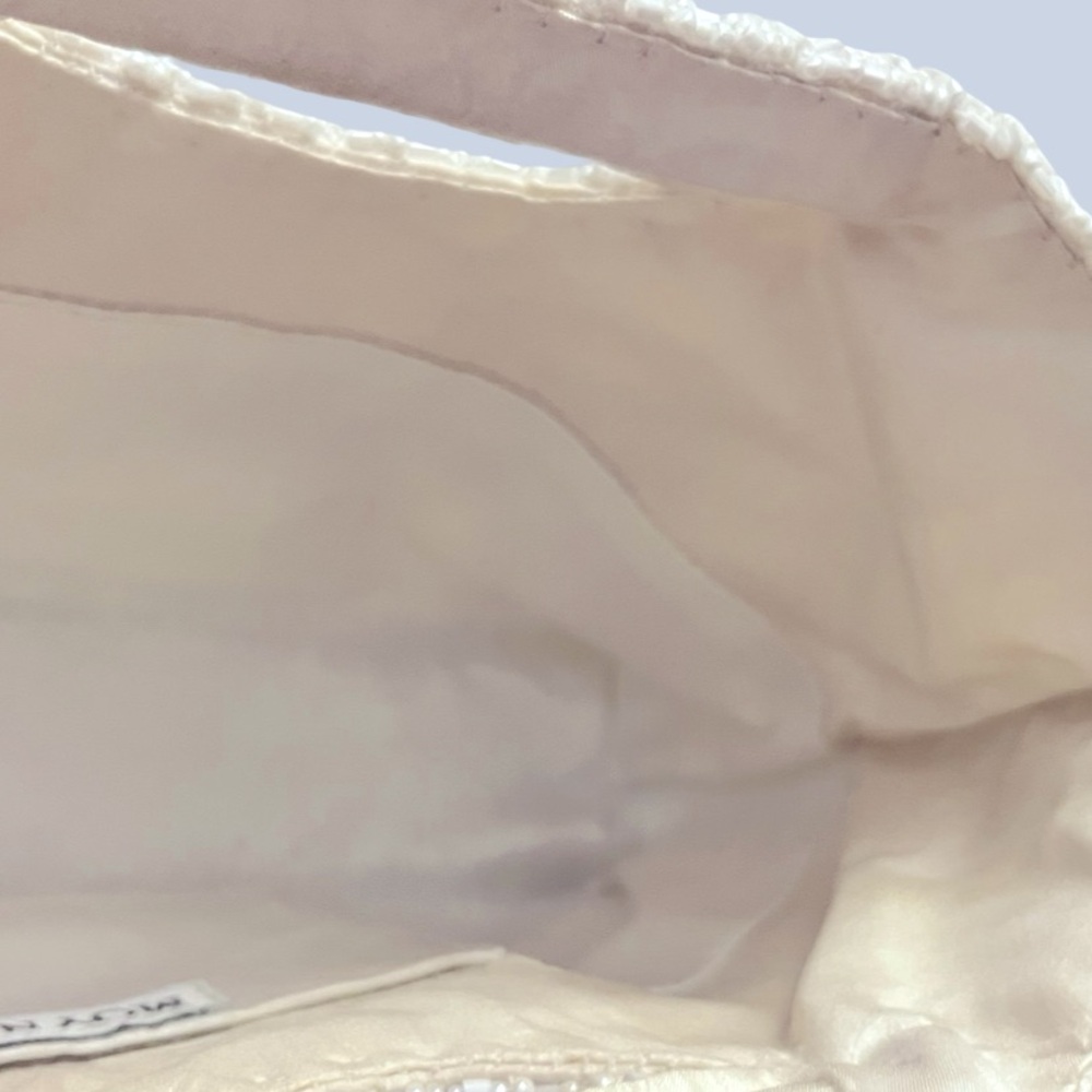 Moyna White and Red Beaded Clutch - Picture 8 of 12